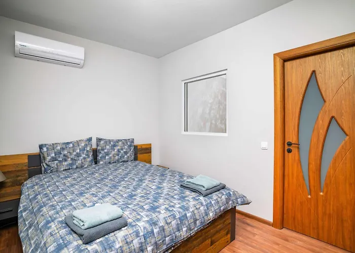 شقة Stylish 1 Bedroom - Quiet & Comfortable *